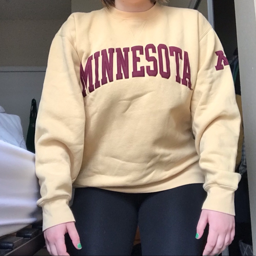 university of minnesota pale yellow sweatshirt